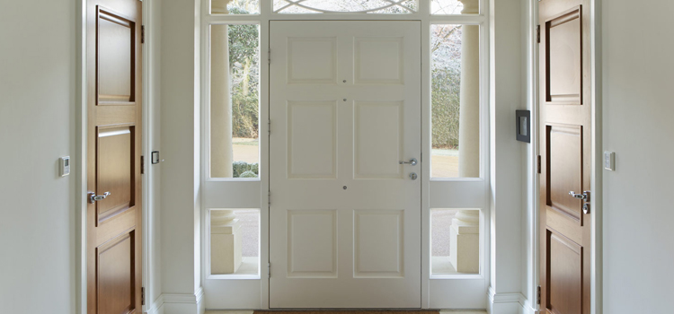 Solana Beach door replacement contractors